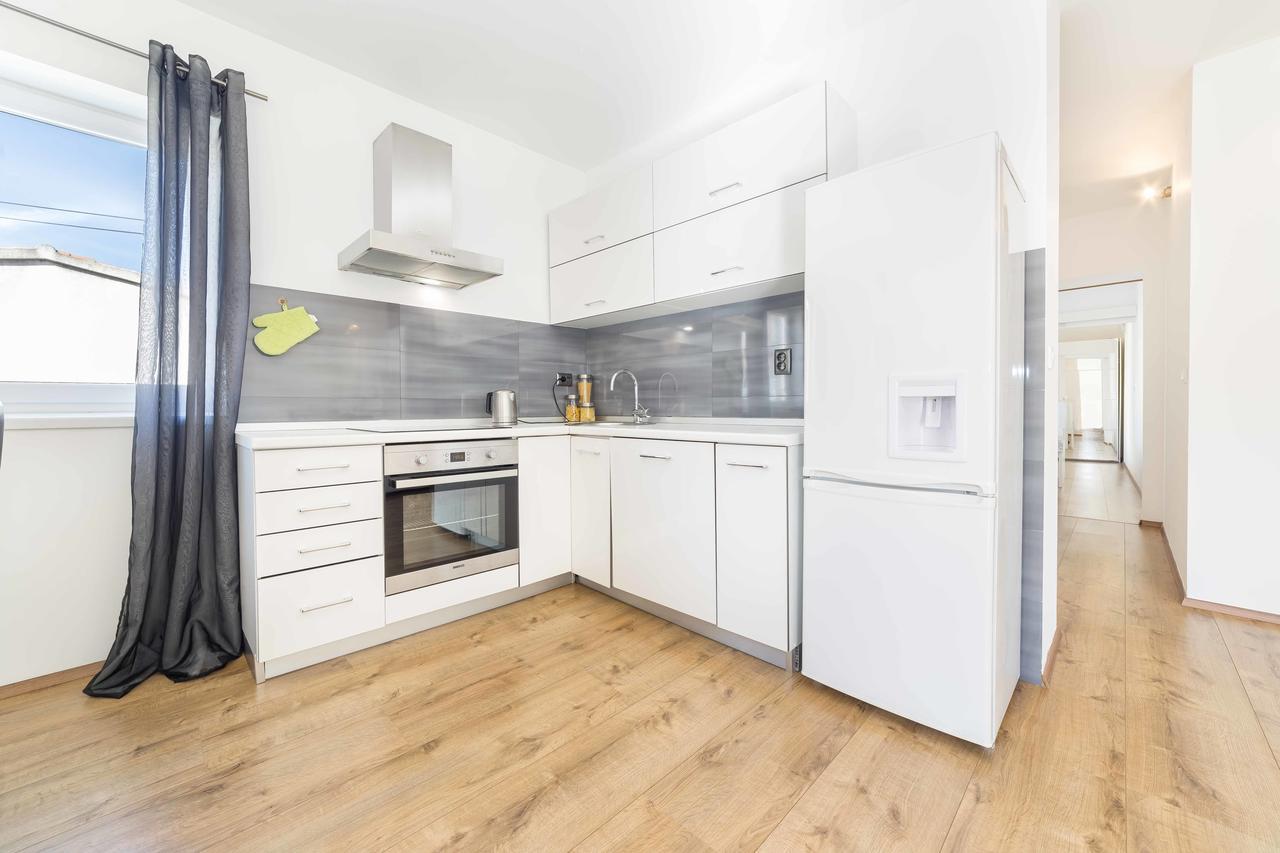 Apartments Tonka Centar โวดีเซ ภายนอก รูปภาพ